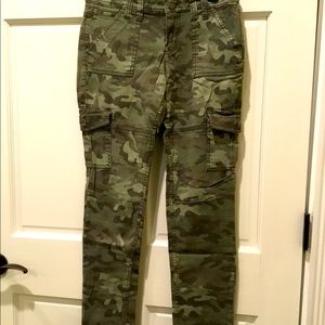 LEI Camo Cargo Pants 🪖
